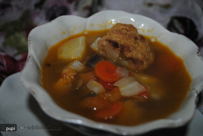 Imagine Reteta culinara Supa de Conopida Coapta si Ciuperci | 2review.ro