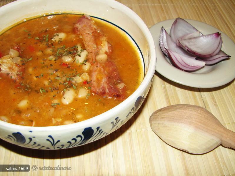 Imagine Reteta culinara Ciorba de Fasole si Costite Taranesti | 2review.ro