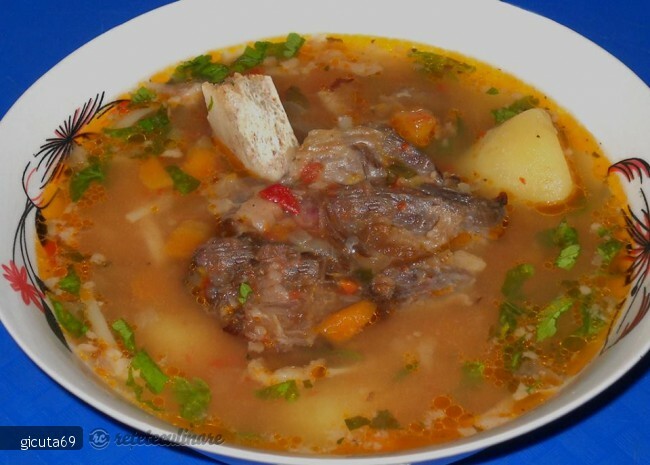 Imagine Reteta culinara Ciorba cu Coasta Afumata | 2review.ro