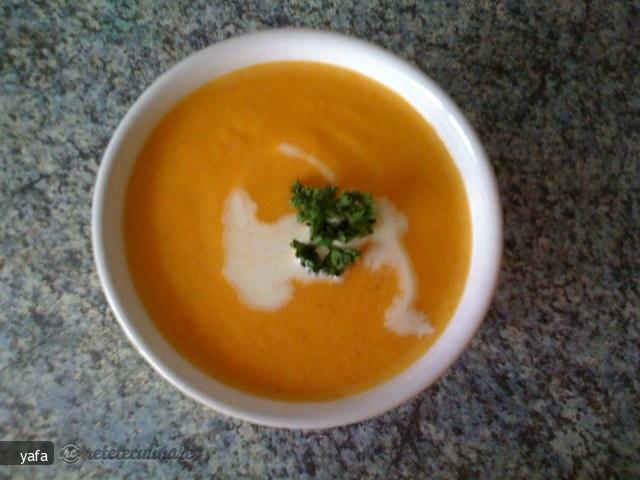 Imagine Reteta culinara Supa de Dovleac si Morcov | 2review.ro