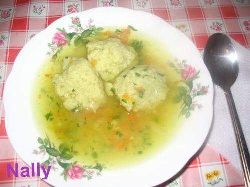 Imagine Reteta culinara Supa de galuste | 2review.ro