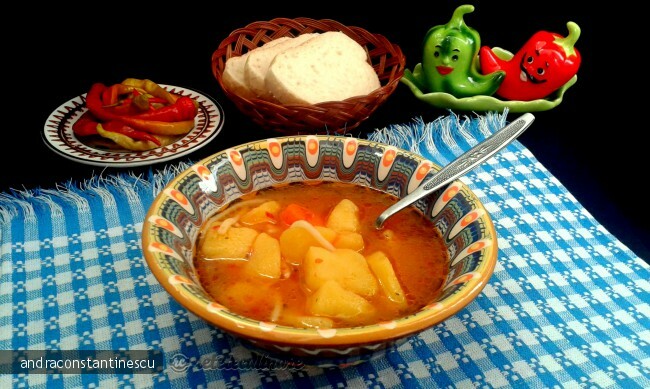 Imagine Reteta culinara Ciorba de cartofi acrita cu zeama de varza | 2review.ro