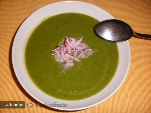 Imagine Reteta culinara Supa Crema de Frunze de Ridichi | 2review.ro