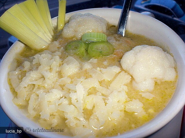 Imagine Reteta culinara Supa Crema de Conopida | 2review.ro