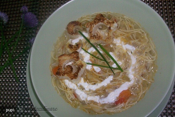 Imagine Reteta culinara Supa de Varza Dulce cu Smantana | 2review.ro