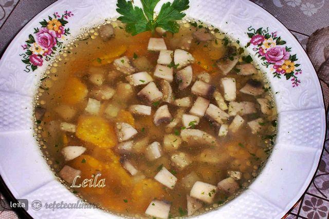 Imagine Reteta culinara Supa cu ciuperci | 2review.ro