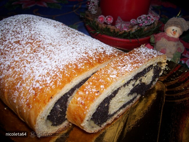 Imagine Reteta culinara Makowiec (Strudel cu Mac) | 2review.ro