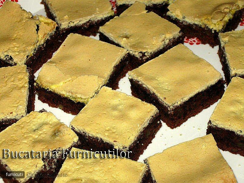 Imagine Reteta culinara Prajitura cu Nuca si Cacao | 2review.ro