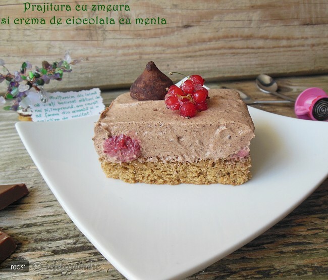 Imagine Reteta culinara Prajitura cu zmeura si crema de ciocolata cu menta | 2review.ro