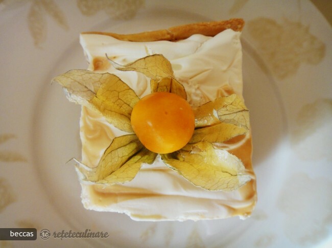 Imagine Reteta culinara Tarta cu Mere, Sos Caramel si Mascarpone | 2review.ro