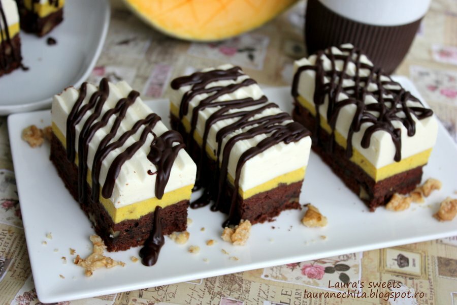 Imagine Reteta culinara Prajitura cu branza, dovleac, nuca si cafea | 2review.ro