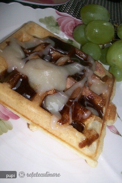 Imagine Reteta culinara Cinnamon Roll Waffles | 2review.ro