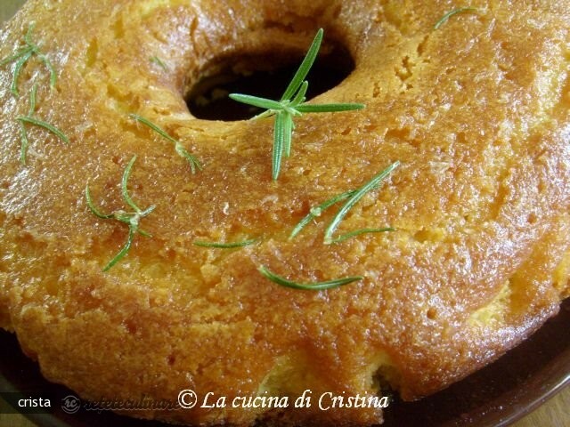 Imagine Reteta culinara Chec cu Sirop de Rosmarin | 2review.ro