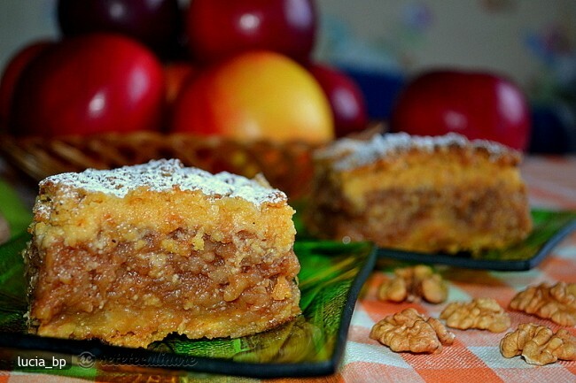 Imagine Reteta culinara Prajitura cu Mere | 2review.ro