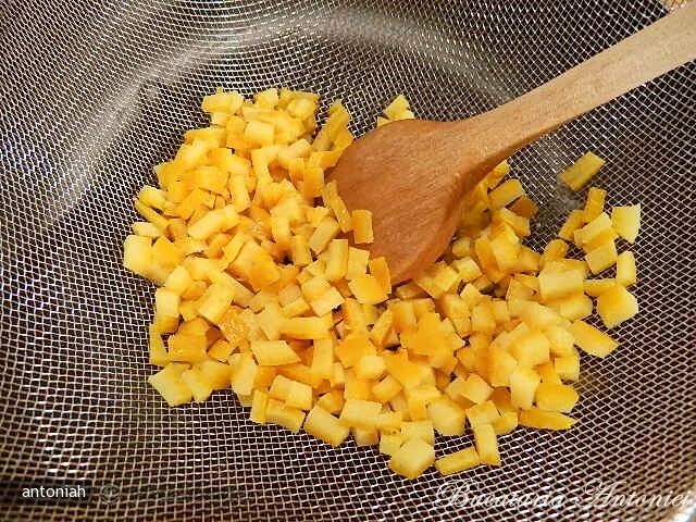 Imagine Reteta culinara Coaja de portocala confiata | 2review.ro