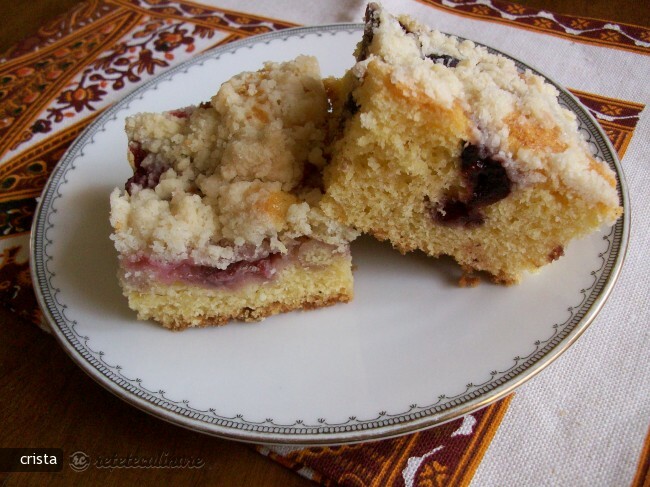 Imagine Reteta culinara Prajitura cu Fructe si Crusta Crocanta | 2review.ro