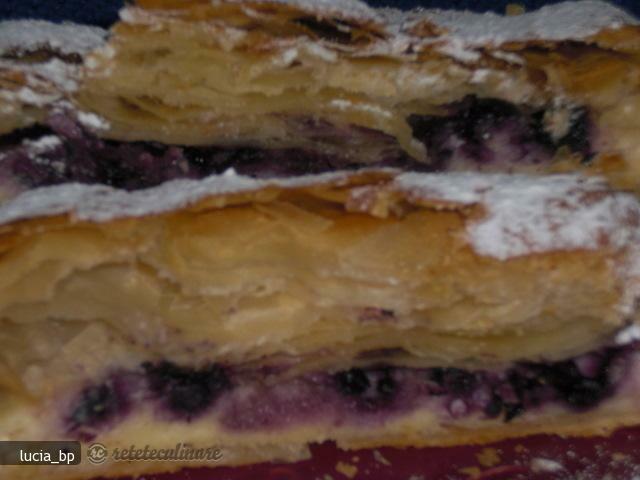 Imagine Reteta culinara `Strudel` cu Ricotta si Afine | 2review.ro