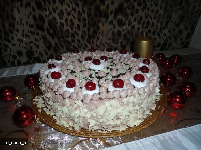 Imagine Reteta culinara Tort cu Crema `Mousse Au Chocolat` | 2review.ro