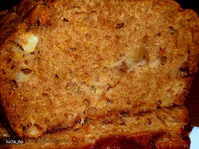 Imagine Reteta culinara Chec cu Mere Caramelizate | 2review.ro