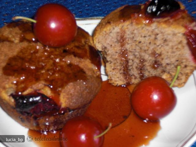 Imagine Reteta culinara Muffins cu Corcoduse Rosii | 2review.ro
