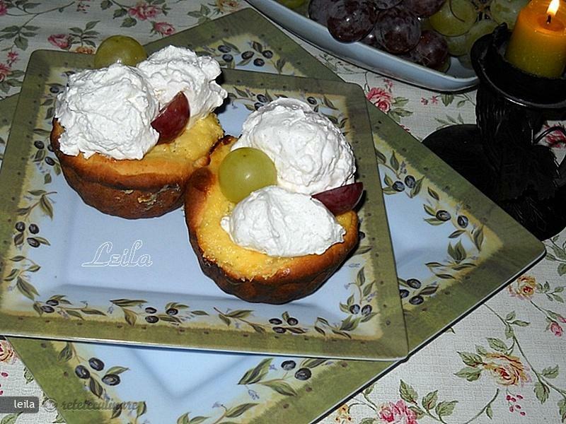 Imagine Reteta culinara Briose cu Struguri | 2review.ro