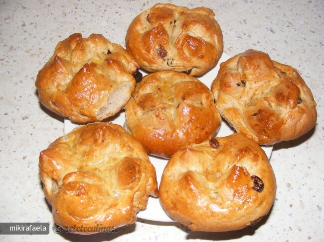 Imagine Reteta culinara Chifle Condimentate | 2review.ro