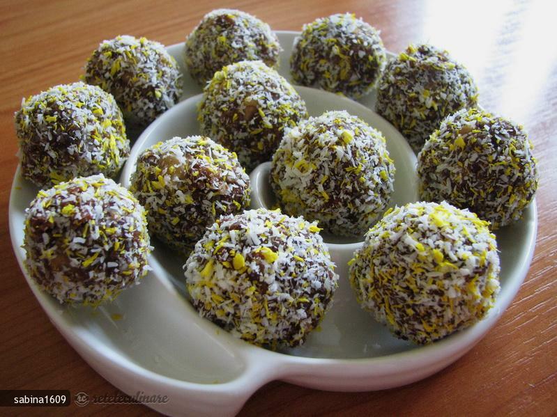 Imagine Reteta culinara Bomboane de casa | 2review.ro