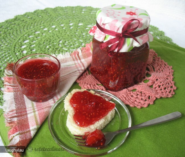 Imagine Reteta culinara Dulceata de Zmeura, Portocale si Vin Alb | 2review.ro