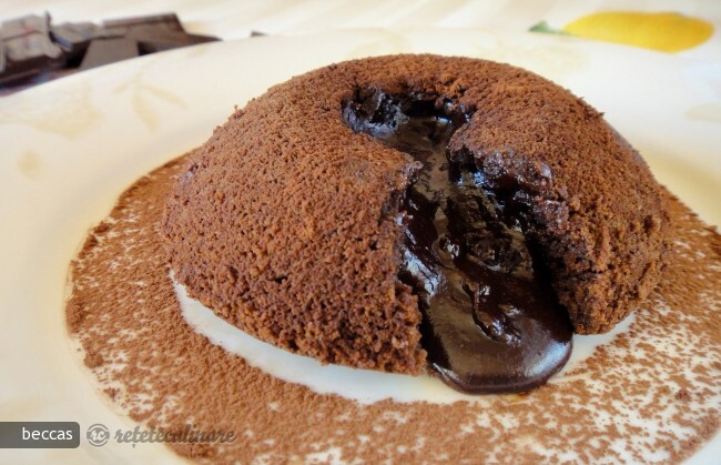 Imagine Reteta culinara Desert Molten Lava | 2review.ro