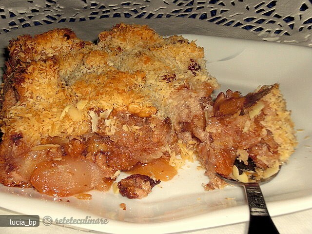 Imagine Reteta culinara Budinca cu Mere si Nuca de Cocos | 2review.ro