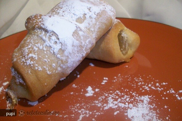 Imagine Reteta culinara Cornulete cu Rahat (de Post) | 2review.ro