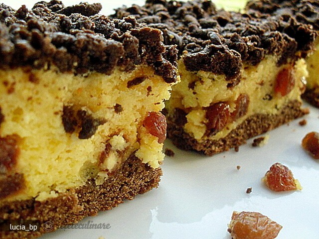 Imagine Reteta culinara Prajitura Ruseasca cu Branza de Vaci si Cacao | 2review.ro