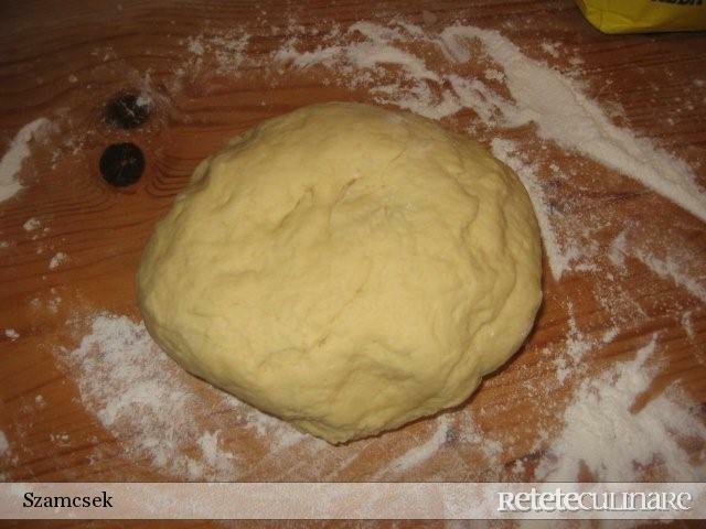 Imagine Reteta culinara Baigli cu mac si nuca | 2review.ro