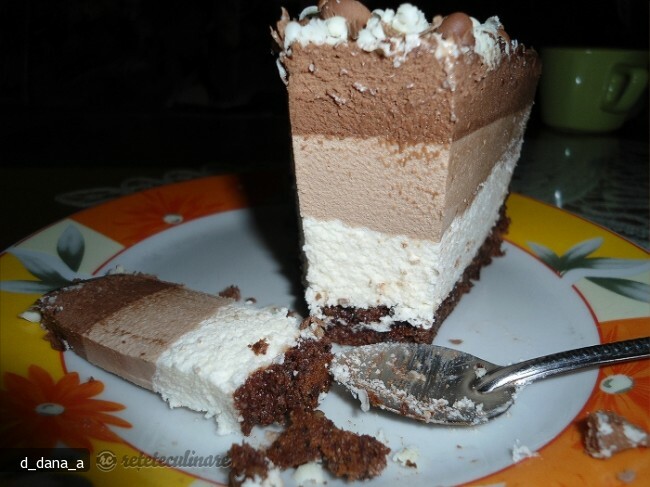 Imagine Reteta culinara Tort `Mousse Au Chocolat` | 2review.ro