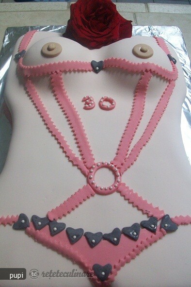 Imagine Reteta culinara Fondant din Marshmellows (Pentru Acoperit Torturi si Modelat) | 2review.ro