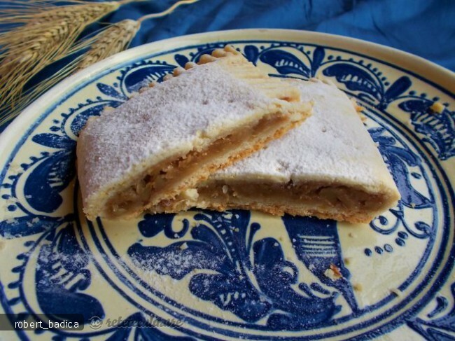 Imagine Reteta culinara Strudel cu Mere | 2review.ro