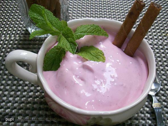 Imagine Reteta culinara Spuma de Zmeura | 2review.ro