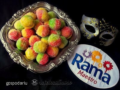 Imagine Reteta culinara Piersici cu crema de ciocolata si nuci | 2review.ro