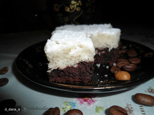 Imagine Reteta culinara Prajitura `Alb-Negru` (de Post) | 2review.ro