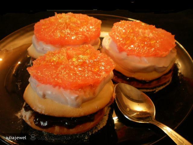 Imagine Reteta culinara Prajitura Pavlova | 2review.ro