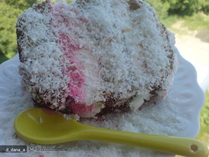 Imagine Reteta culinara Prajitura cu Frisca si Nuca de Cocos | 2review.ro