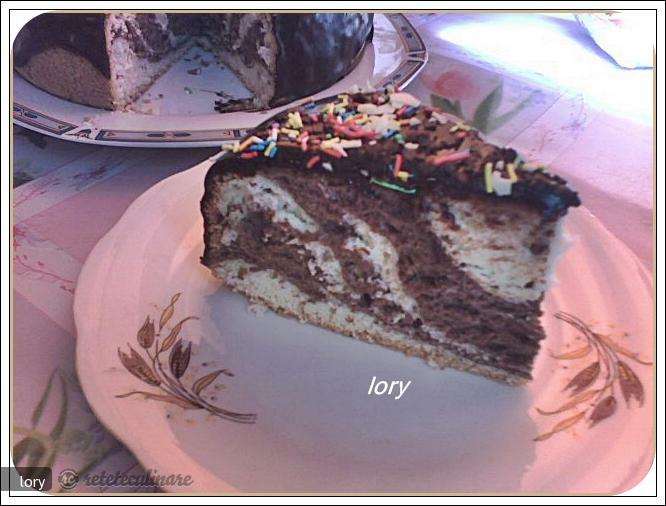 Imagine Reteta culinara Chec cu Glazura de Ciocolata | 2review.ro