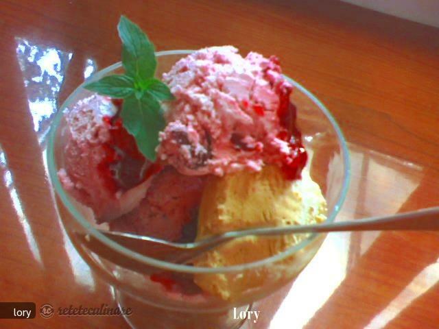 Imagine Reteta culinara Inghetata Asortata | 2review.ro