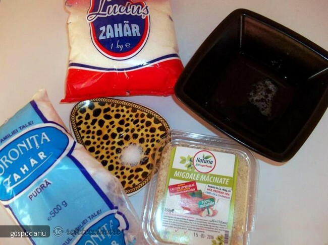 Imagine Reteta culinara Macarons cu Crema de Ciocolata | 2review.ro