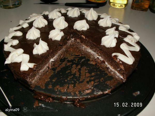 Imagine Reteta culinara Tort cu Nuca si Migdale | 2review.ro