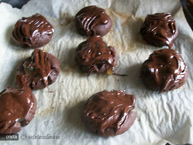 Imagine Reteta culinara Biscuiti Sacher | 2review.ro