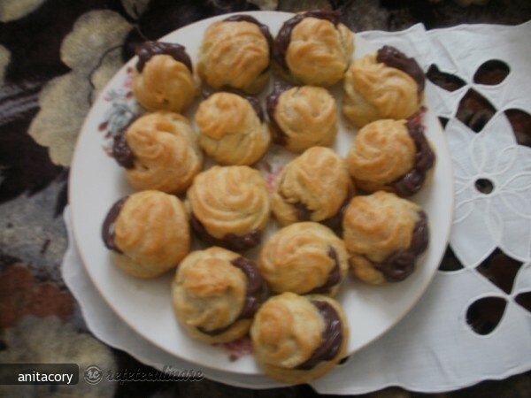 Imagine Reteta culinara Profiterol (III) | 2review.ro