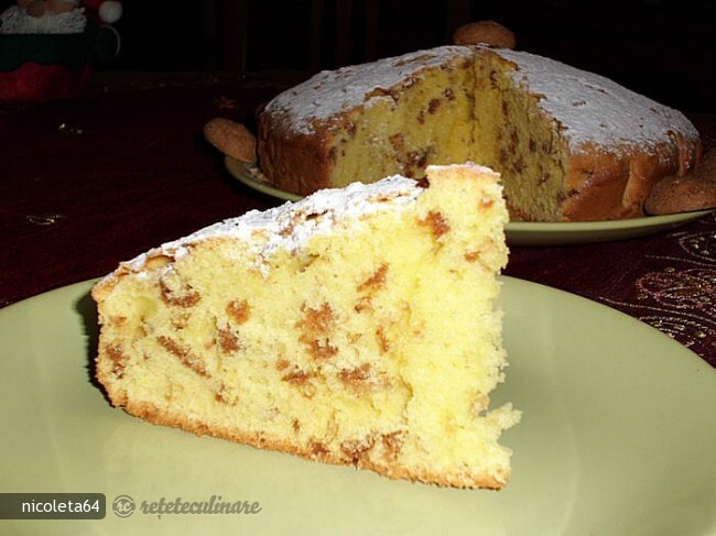 Imagine Reteta culinara Prajitura Pufoasa cu Iaurt si Biscuiti Amaretti | 2review.ro