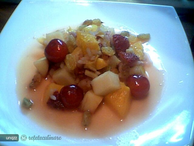 Imagine Reteta culinara Mix de Fructe cu Orez | 2review.ro
