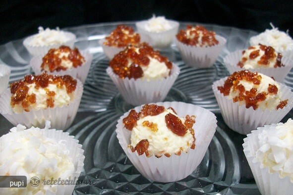 Imagine Reteta culinara Bomboane de Ciocolata Alba si Portocale | 2review.ro